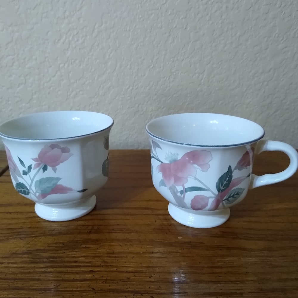 Mikasa silk flowers footed tea cups